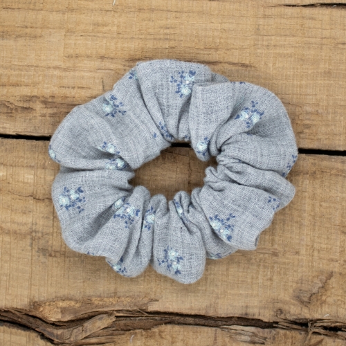 Chouchou gris à petites fleurs bleues – accessoire cheveux Petit Fripon