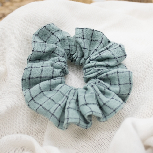 Chouchou turquoise à carreaux bleu marine – accessoire cheveux Petit Fripon