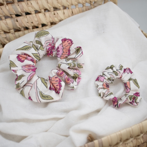 Chouchou fleuri rose en popeline de coton